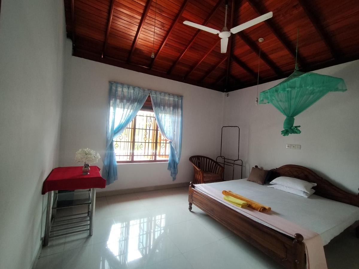 Golden Town Hotel Tangalle Buitenkant foto