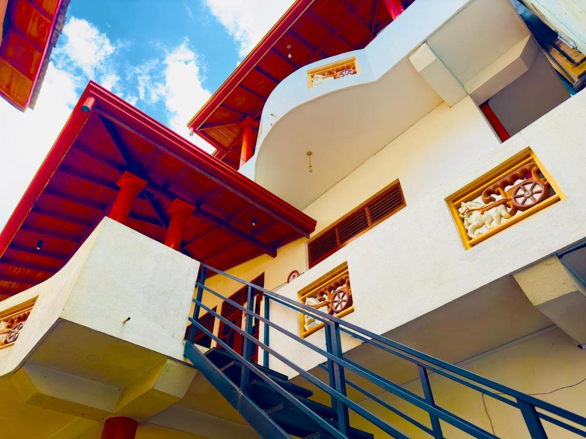 Golden Town Hotel Tangalle Buitenkant foto
