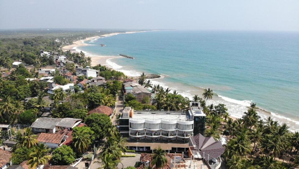 Golden Town Hotel Tangalle Buitenkant foto